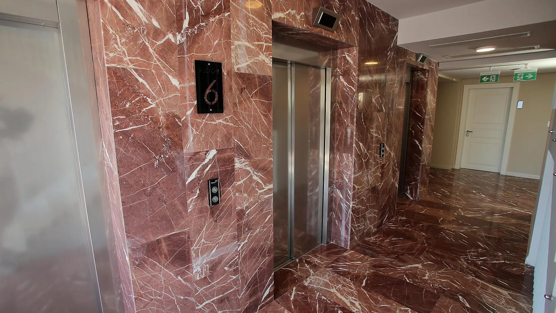 Durres Bay Hotel 4*,  Албания