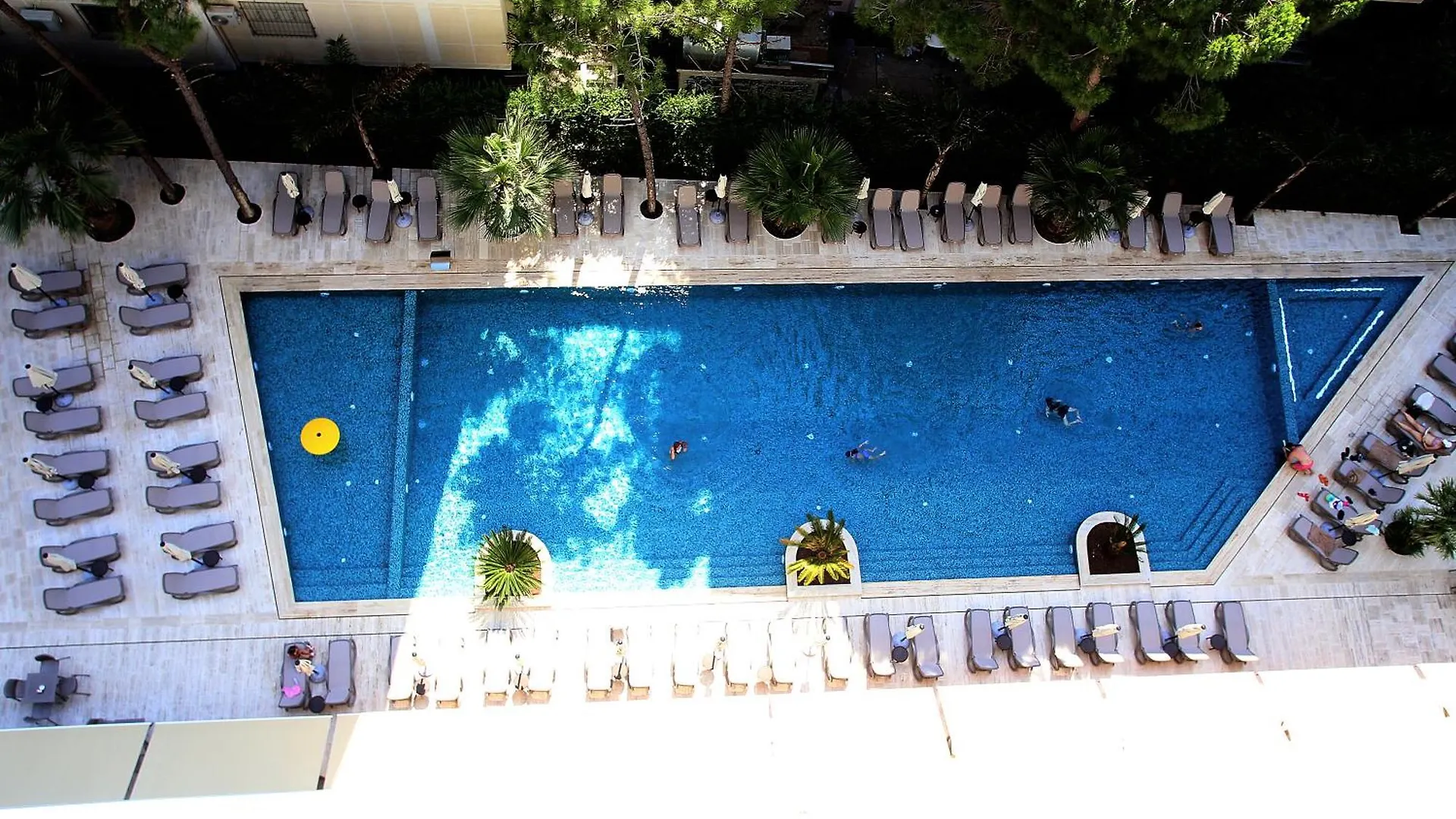 Durres Bay Hotel Албания