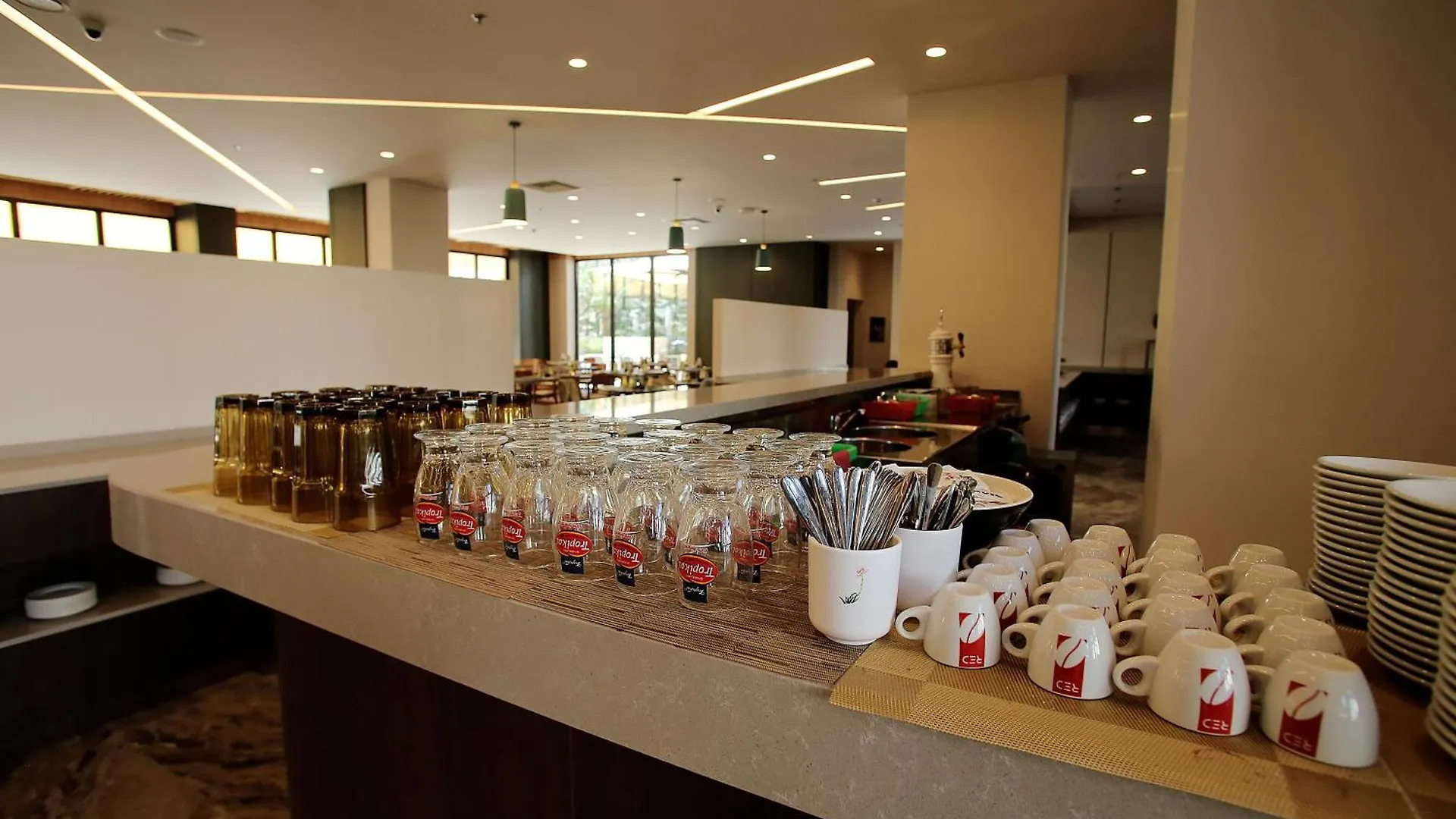 Durres Bay Hotel Албания