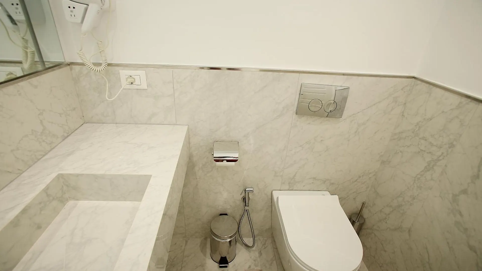 ****  Durres Bay Hotel Албания