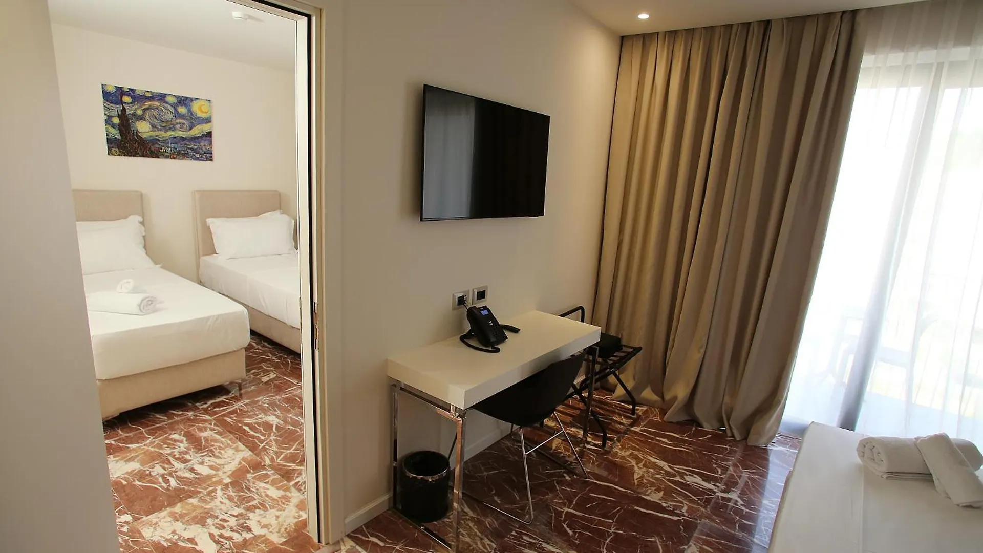 Durres Bay Hotel